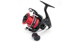 Shimano Sienna FG 4000 (HUOM! Kuvasta poiketen kammessa T-nuppi)